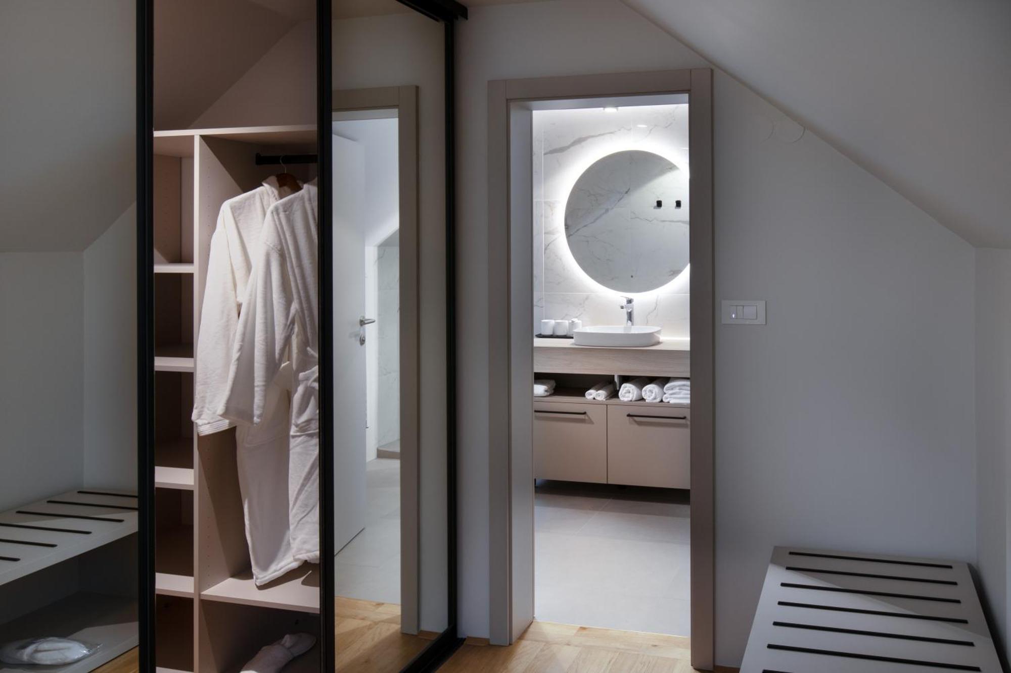 Bed and Breakfast Hisa Putr Trzin Экстерьер фото