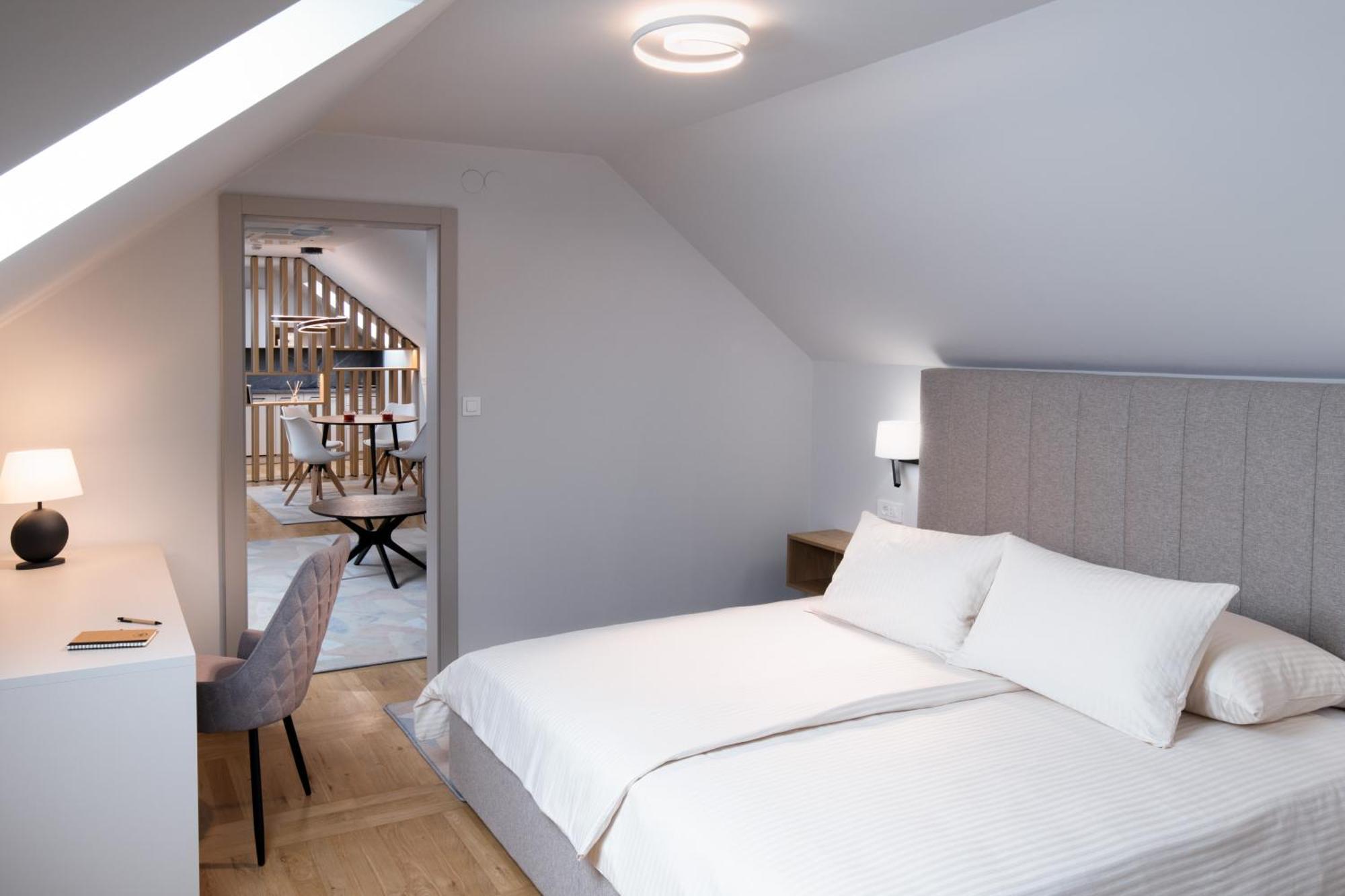 Bed and Breakfast Hisa Putr Trzin Экстерьер фото