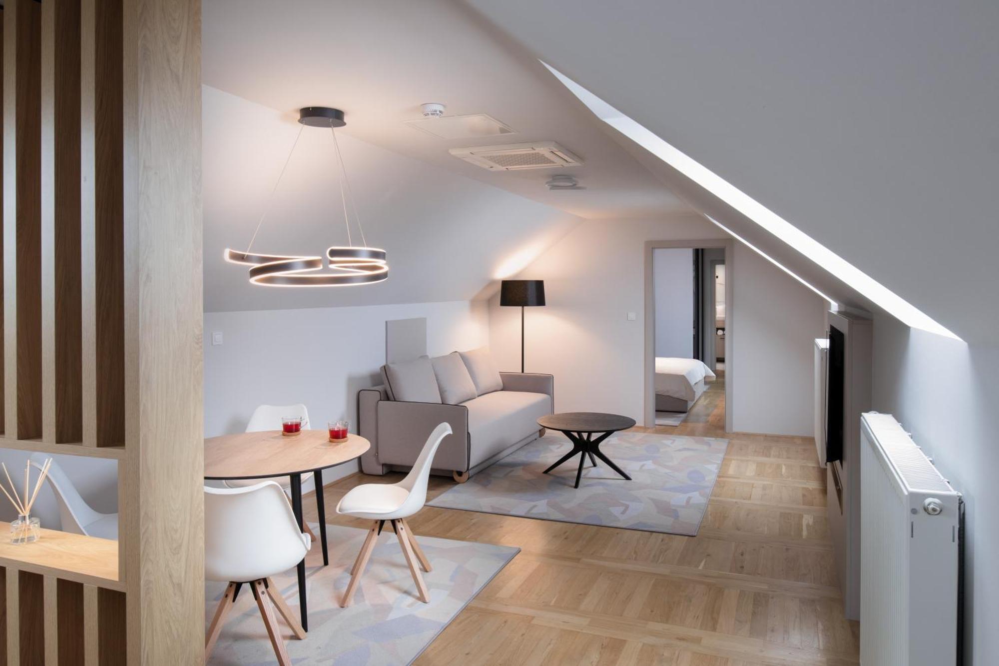 Bed and Breakfast Hisa Putr Trzin Экстерьер фото